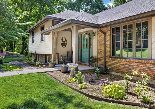 3rd image of 800 Matson Hill Rd, Defiance, MO 63341 | MLS# MIS26030764