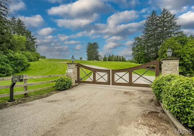 Land for sale at 9 Bridle Ridge Ln, St Louis, MO 63131 | MLS# MIS26030775