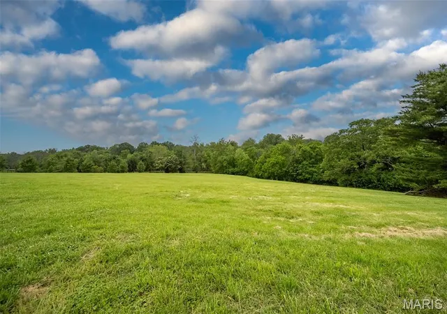 Photo 4 of Land for sale at 9 Bridle Ridge Ln, St Louis, MO 63131 | MLS# MIS26030775 | Listing updated on 2026-08-31