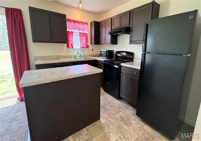 Homes for sale in Warrenton, MO | 700 Courtshire Xing, Warrenton, MO 63380 | MLS# MIS26030820