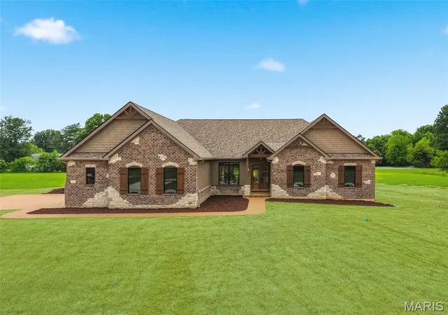 Homes for sale in Unincorporated, MO | 11 Stonebriar Estates Ct, Unincorporated, MO 63385 | MLS# MIS26030828