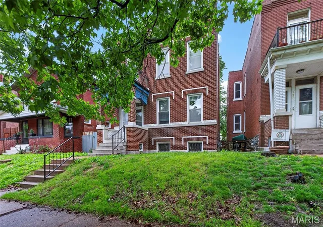 Photo 3 of Multi family home for sale at 739 Dover Pl, St Louis, MO 63111 | MLS# MIS26030836 | Listing updated on 2026-09-03