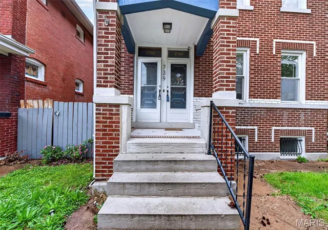 Photo 3 of Multi family home for sale at 739 Dover Pl, St Louis, MO 63111 | MLS# MIS26030836 | Listing updated on 2026-09-03