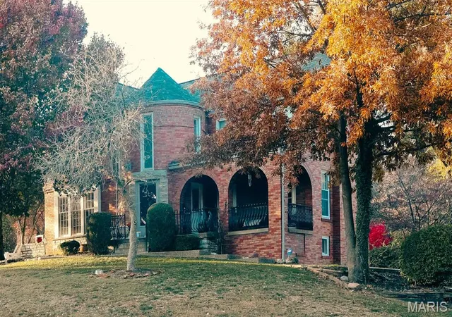 Homes for sale in Saint Louis, MO | 7219 Canterbury Dr, Saint Louis, MO 63121 | MLS# MIS26030898
