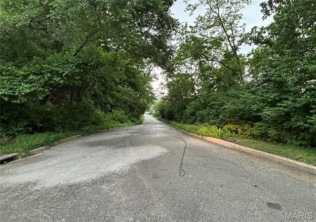 1st image of 100 Grand Ave, Alton, IL 62002 | MLS# MIS26030929