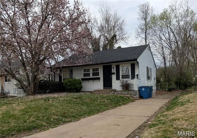 Single Family Residence at 213 Cameron Rd, Saint Louis, MO 63137 | MLS# MIS26030944 | | Sold on 2026-07-27