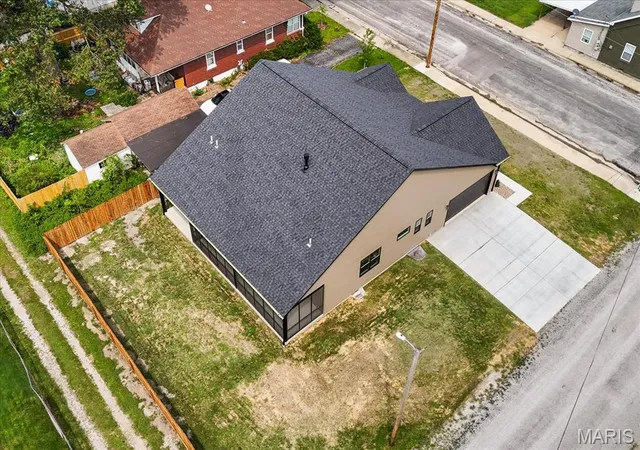 Photo 50 of Single family home for sale at 406 W Laurel St, Millstadt, IL 62260 | MLS# MIS26030945 | Listing updated on 2026-08-06