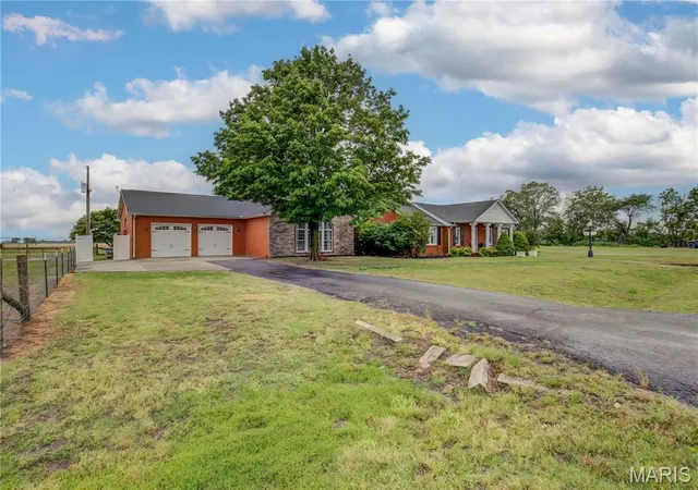 3rd image of 763 N Hwy Cc, Bertrand, MO 63823 | MLS# MIS26031004
