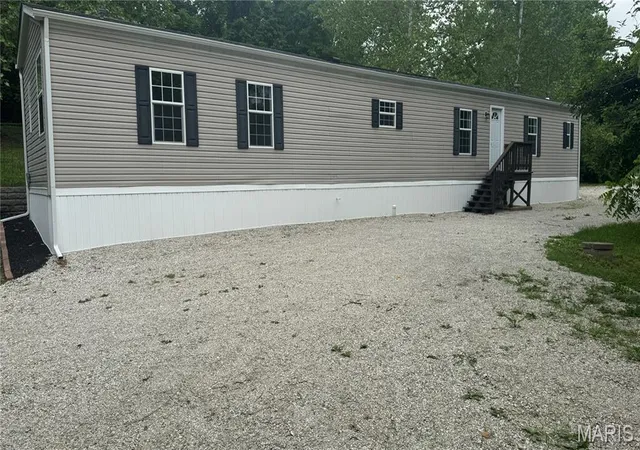 1st image of 1577 Neff Rd, Saint Clair, MO 63077 | MLS# MIS26031025