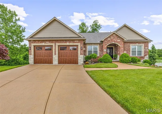 Homes for sale in Pevely, MO | 647 Alsace Dr, Pevely, MO 63070 | MLS# MIS26031062