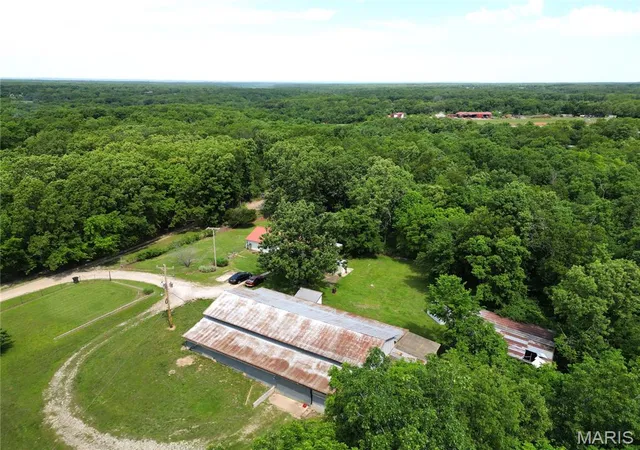 Photo 3 of Manufactured home for sale at 425 Eisenhower St, Rolla, MO 65401 | MLS# MIS26031074 | Listing updated on 2026-09-16