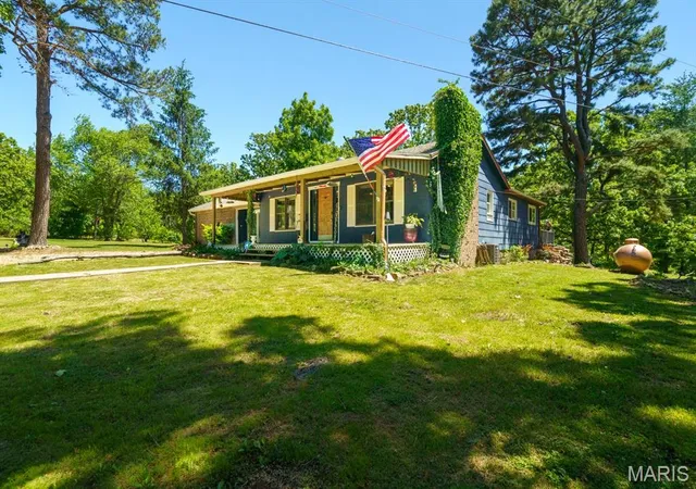 Homes for sale in St James, MO | 19982 State Hwy 8, St James, MO 65559 | MLS# MIS26031079