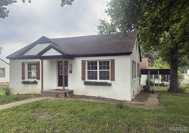 Photo 1 of Single Family Residence at 315 S Park Ln, Dexter, MO 63841 | MLS# MIS26031109 |  | Sold on 2026-07-17