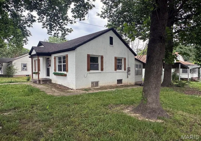 Photo 2 of Single Family Residence at 315 S Park Ln, Dexter, MO 63841 | MLS# MIS26031109 |  | Sold on 2026-07-17