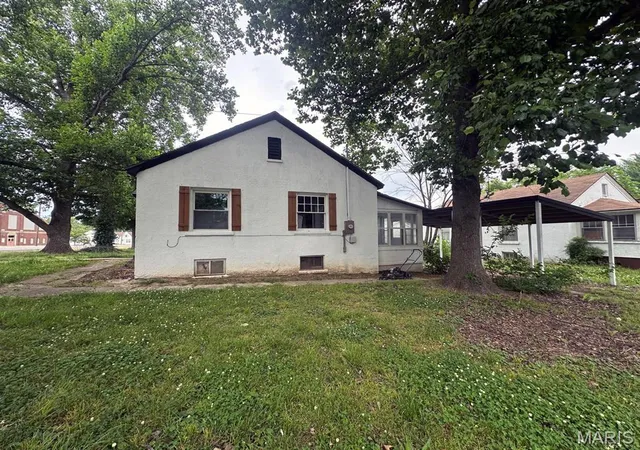 Photo 3 of Single Family Residence at 315 S Park Ln, Dexter, MO 63841 | MLS# MIS26031109 |  | Sold on 2026-07-17