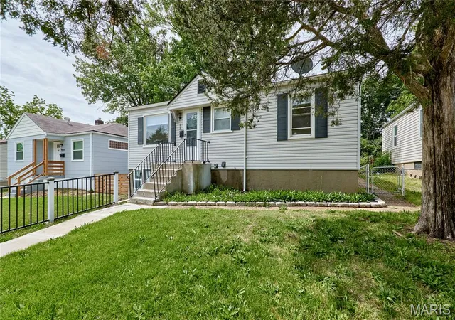Photo 3 of Single family home for sale at 7536 Eunice Ave, Saint Louis, MO 63136 | MLS# MIS26031124 | Listing updated on 2026-09-23