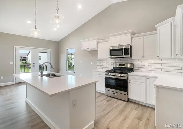 Photo 4 of Single family home for sale at 1831 Wellington Ln, Maryville, IL 62062 | MLS# MIS26031136 | Listing updated on 2026-09-14