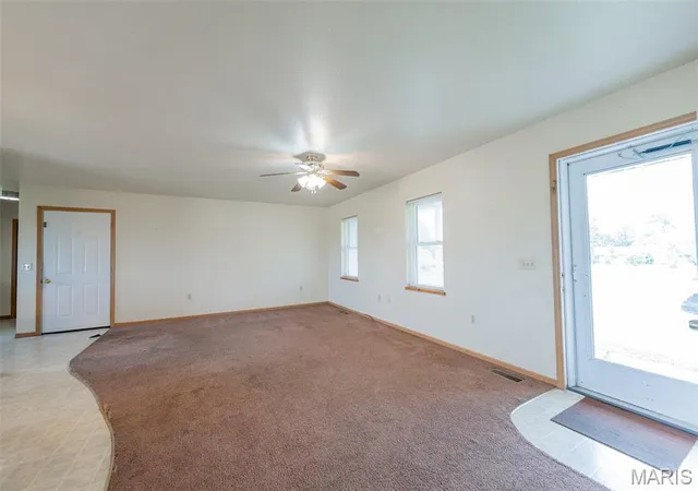 Photo 3 of Single family home for sale at 318 E W&W Circle Dr, Belle, MO 65013 | MLS# MIS26031175 | Listing updated on 2026-06-12