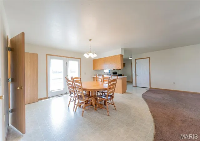 Photo 4 of Single family home for sale at 318 E W&W Circle Dr, Belle, MO 65013 | MLS# MIS26031175 | Listing updated on 2026-06-12