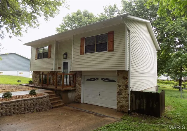 Homes for sale in Rolla, MO | 115 Belmont Dr, Rolla, MO 65401 | MLS# MIS26031291