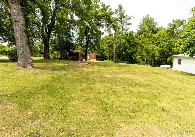 Homes for sale in Dixon, MO | 304 W 6th St, Dixon, MO 65459 | MLS# MIS26031296