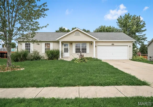 Photo 1 of Sale Pending at 906 Warrior Ridge, Warrenton, MO 63383 | MLS# MIS26031304 | Listing updated on 2026-10-08