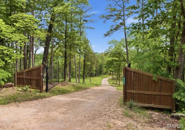 Homes for sale in Eminence, MO | 18418 Circle B Rd, Eminence, MO 65466 | MLS# MIS26031353