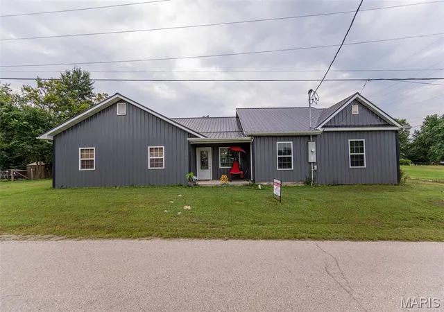 1st image of 508 E 5th St, Belle, MO 65013 | MLS# MIS26031436