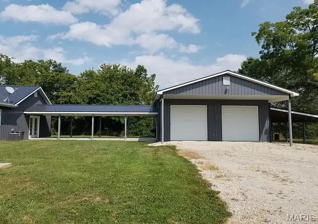 Homes for sale in Belle, MO | 508 E 5th St, Belle, MO 65013 | MLS# MIS26031436