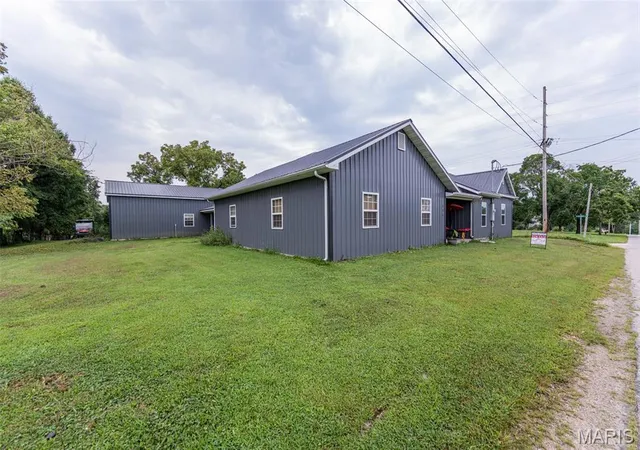 2nd image of 508 E 5th St, Belle, MO 65013 | MLS# MIS26031436