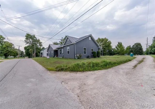3rd image of 508 E 5Th St, Belle, MO 65013 | MLS# MIS26031436