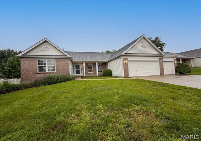 Photo 1 of Single family home for sale at 2212 Harborside Dr, O Fallon, MO 63368 | MLS# MIS26031441 | Listing updated on 2026-09-14