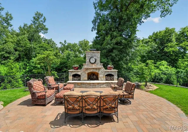 4th image of 16925 Todd Evan Trail Rd, Chesterfield, MO 63005 | MLS# MIS26031443