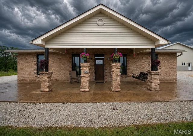 Homes for sale in Potosi, MO | 10076 Puckett Rd, Potosi, MO 63664 | MLS# MIS26031462