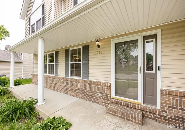 Homes for sale in O'fallon, IL | 953 Benjamin Dr, O'fallon, IL 62269 | MLS# MIS26031463