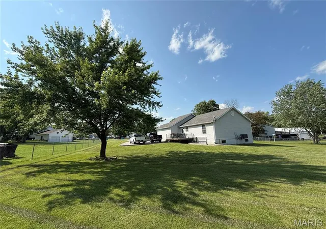 Homes for sale in Owensville, MO | 1798 Debbie Ln, Owensville, MO 65066 | MLS# MIS26031505
