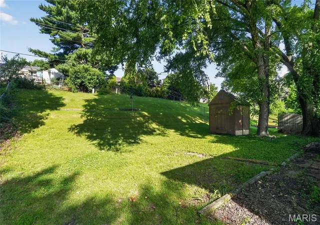 4th image of 12071 El Camara Dr, Florissant, MO 63033 | MLS# MIS26031582