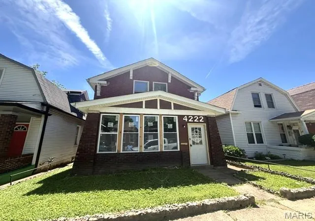 Photo 1 of Sale Pending at 4222 Osceola St, St Louis, MO 63116 | MLS# MIS26031589 | Listing updated on 2026-08-21