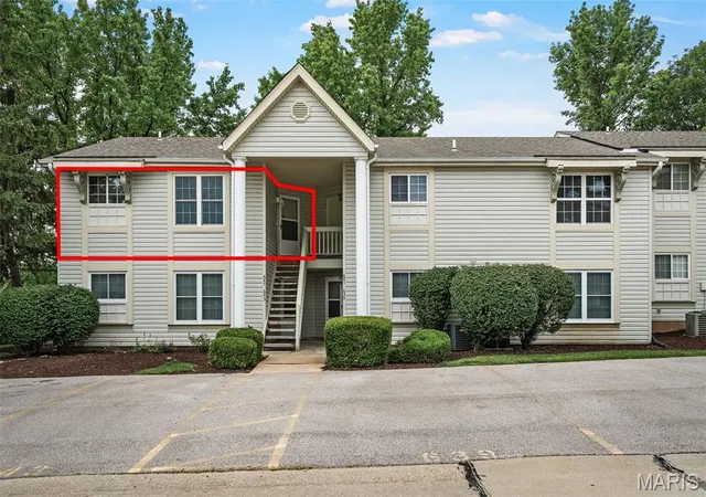 2nd image of 645 Sugar Trail Ct, Saint Peters, MO 63376 | MLS# MIS26031618
