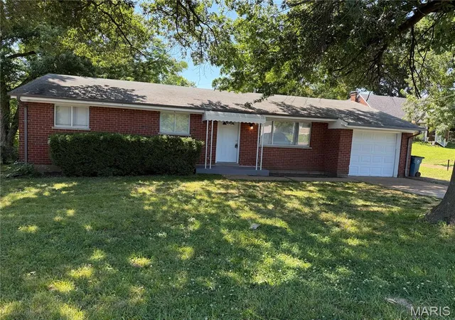 Homes for sale in Hazelwood, MO | 7230 Howdershell Rd, Hazelwood, MO 63042 | MLS# MIS26031669