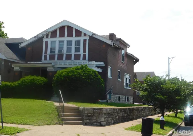 Photo 2 of Single family home for sale at 4502 Harris Ave, Saint Louis, MO 63115 | MLS# MIS26031702 | Listing updated on 2026-07-28