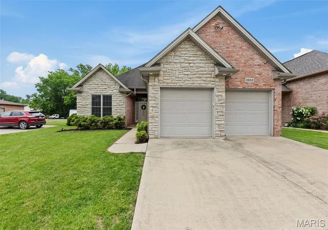 Photo 2 of Single family home for sale at 2953 Beaver Creek Dr, Cape Girardeau, MO 63701 | MLS# MIS26031713 | Listing updated on 2026-09-08
