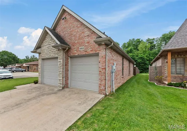 Photo 3 of Single family home for sale at 2953 Beaver Creek Dr, Cape Girardeau, MO 63701 | MLS# MIS26031713 | Listing updated on 2026-09-08