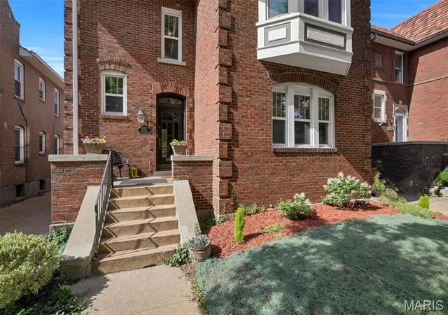 Homes for sale in Clayton, MO | 6619 San Bonita Ave, Clayton, MO 63105 | MLS# MIS26031778