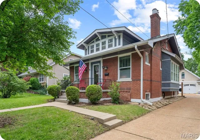 Homes for sale in Saint Louis, MO | 879 Greeley Ave, Saint Louis, MO 63119 | MLS# MIS26031794