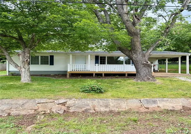 Homes for sale in Piedmont, MO | 1021 Northwood Dr, Piedmont, MO 63957 | MLS# MIS26031797