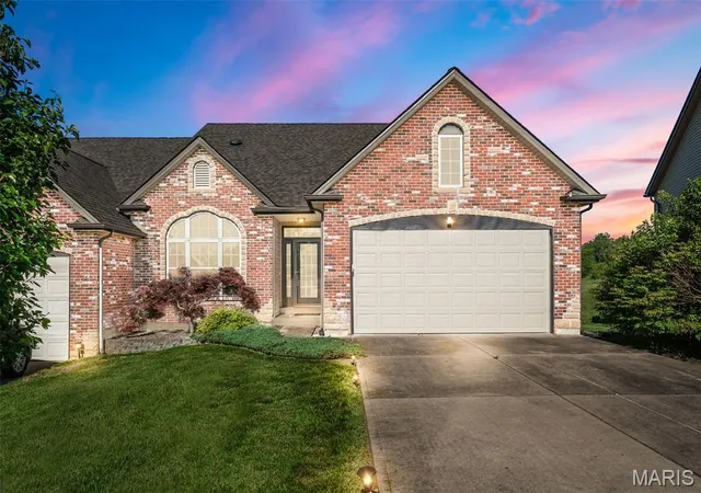 Homes for sale in Moscow Mills, MO | 141 Canyon Creek Cir, Moscow Mills, MO 63362 | MLS# MIS26031805