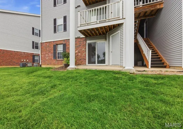 Homes for sale in Creve Coeur, MO | 1231 Creve Coeur Crossing Lane, Creve Coeur, MO 63017 | Houzeo