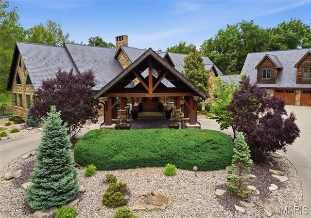 Homes for sale in Red Bud, IL | 4799 Southern Breeze Ln, Red Bud, IL 62278 | MLS# MIS26031835