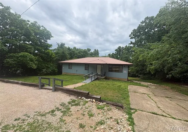 Homes for sale in Ellington, MO | 9080 Hwy H, Ellington, MO 63638 | MLS# MIS26031856